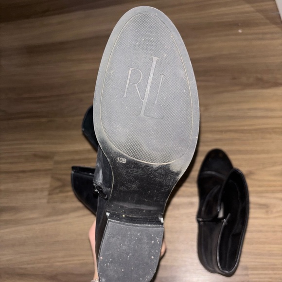 Ralph Lauren black leather ankle boots with buckle details - Picture 4 of 4